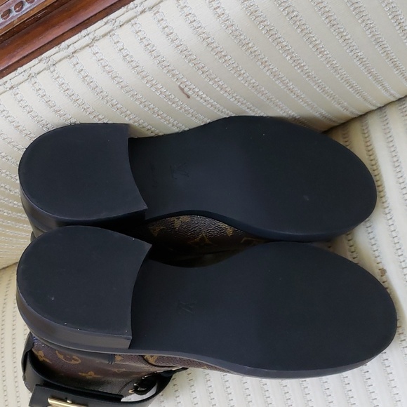 LOUIS VUITTON LV MONOGRAM WONDERLAND FLAT RANGER COMBAT BOOTS - Picture 8 of 10